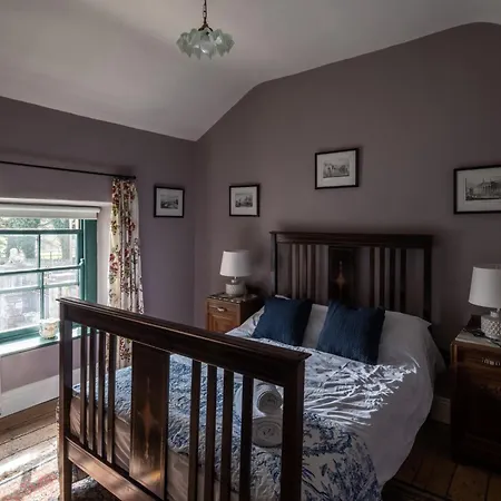 Castletown Gate House *