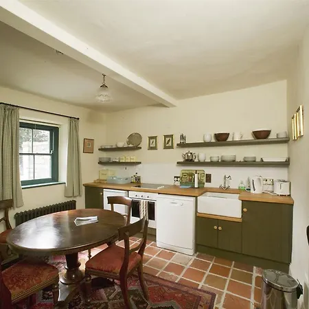 Castletown Gate House בית נופש *